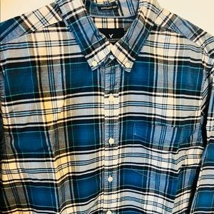 American Eagle button down shirt